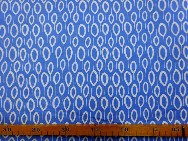 Patchworkstoff Pfeile Tropfen Bäume weiss auf hellblau 110cm breit