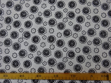Patchworkstoff schwarz weiße Blumen 110cm breit